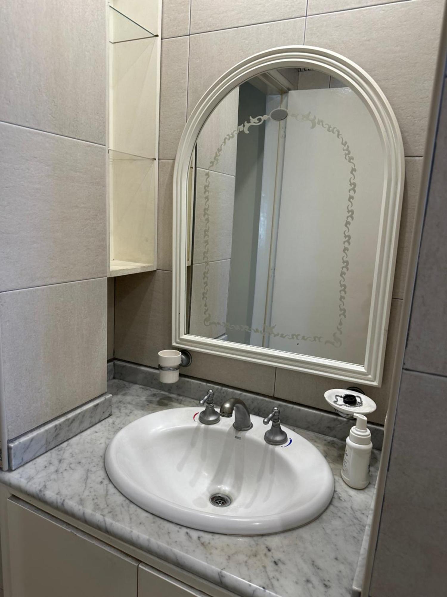 Отель Lpr Express Eze Airport Монте-Гранде Экстерьер фото