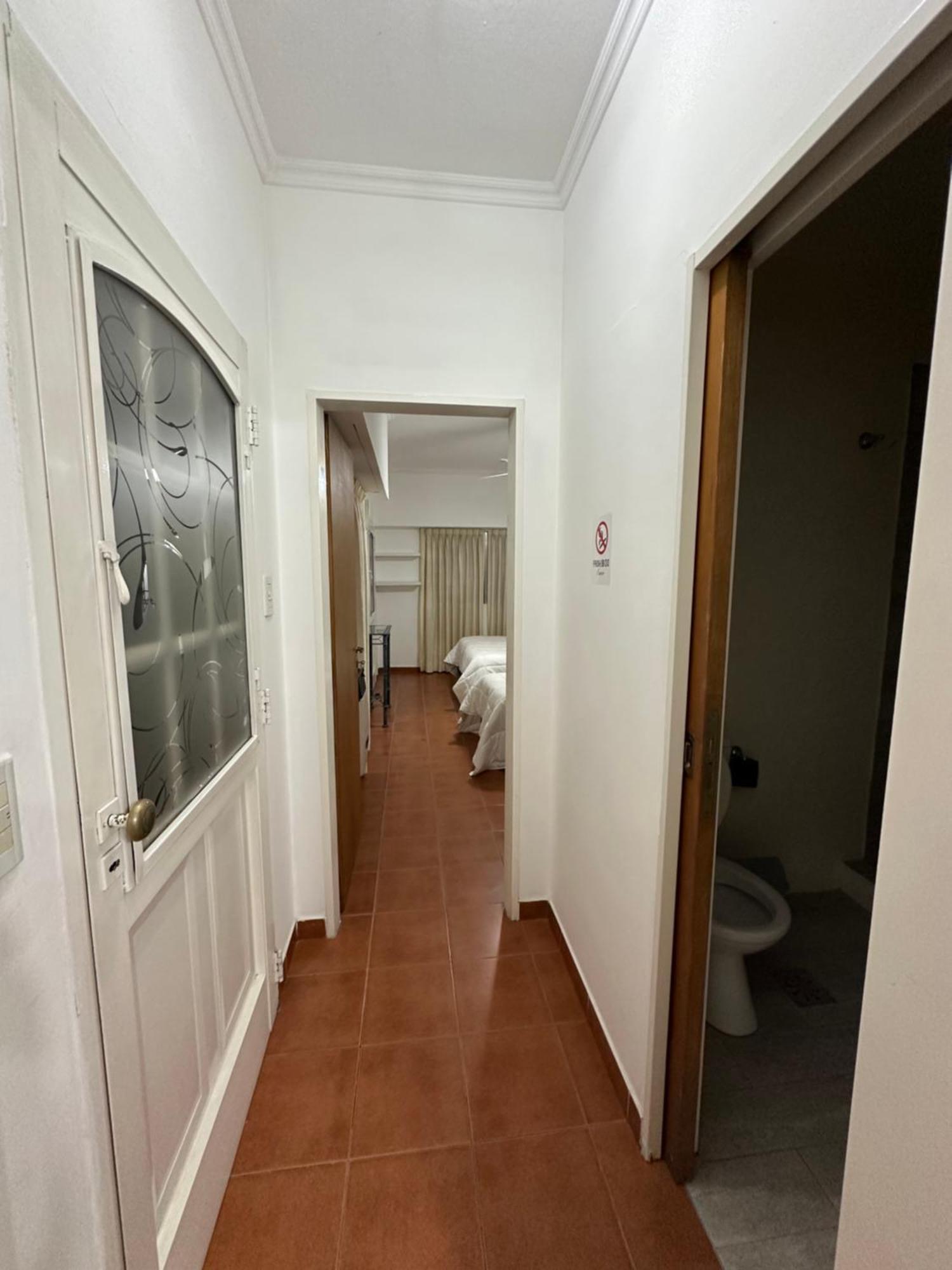 Отель Lpr Express Eze Airport Монте-Гранде Экстерьер фото
